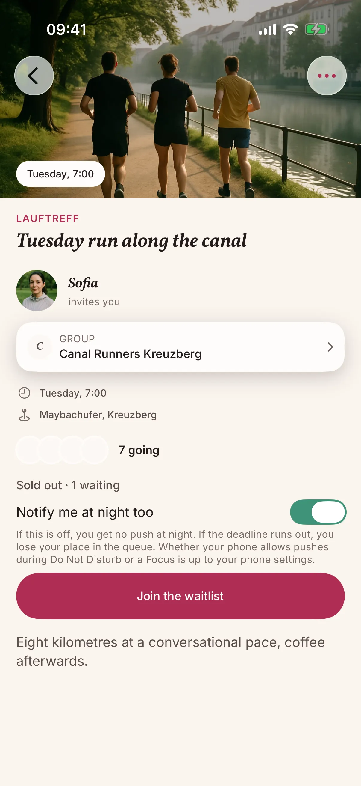 An event of a group in the snakken app: the Tuesday run along the canal, sold out with one person waiting, and a button to join the waiting list.